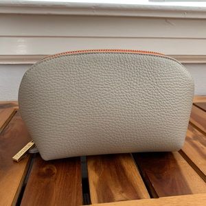 Cuyana small makeup bag